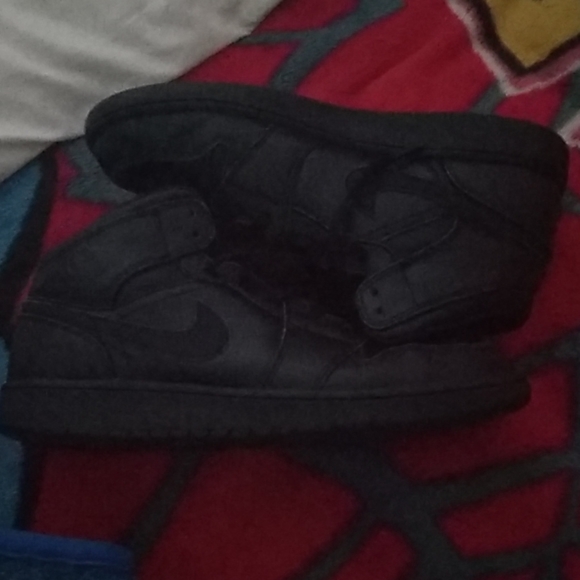 jordan 26 triple black